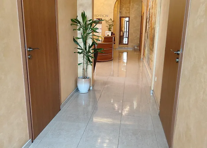 семеен булаир Отель