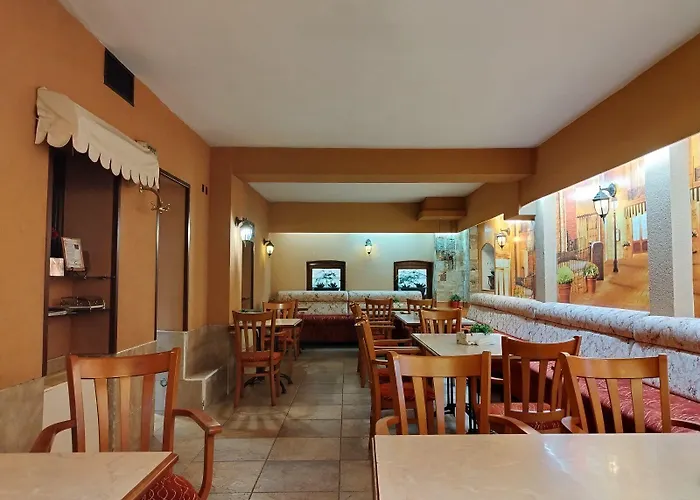 Отель семеен булаир 3*