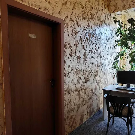 Hotel семеен 