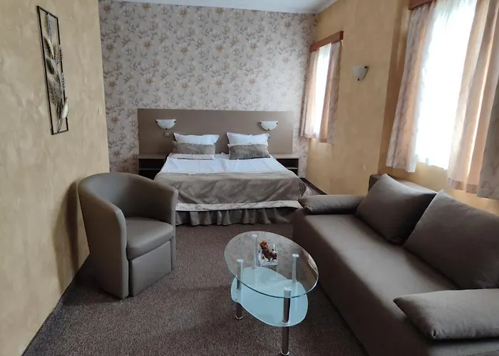 семеен булаир Отель