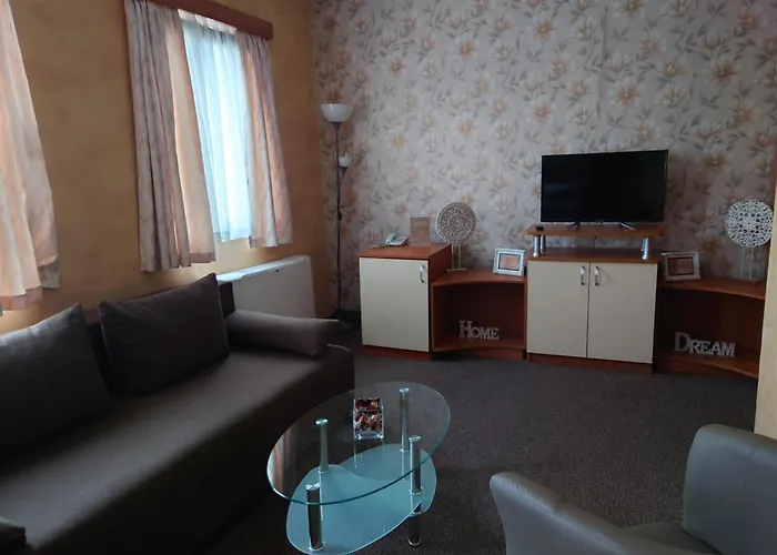 семеен булаир Отель Бургас